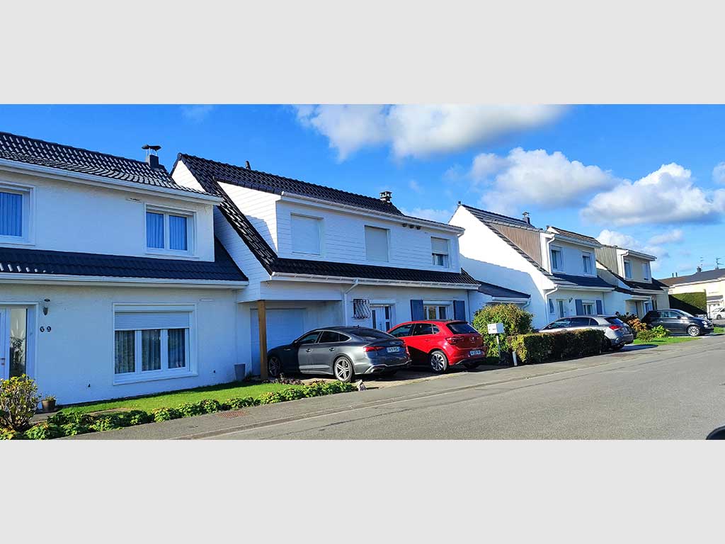 A Famars Réfection de toiture, surélévation du garage en ossature bois, bardage PVC,création d’une chambre et d’un cellier 03