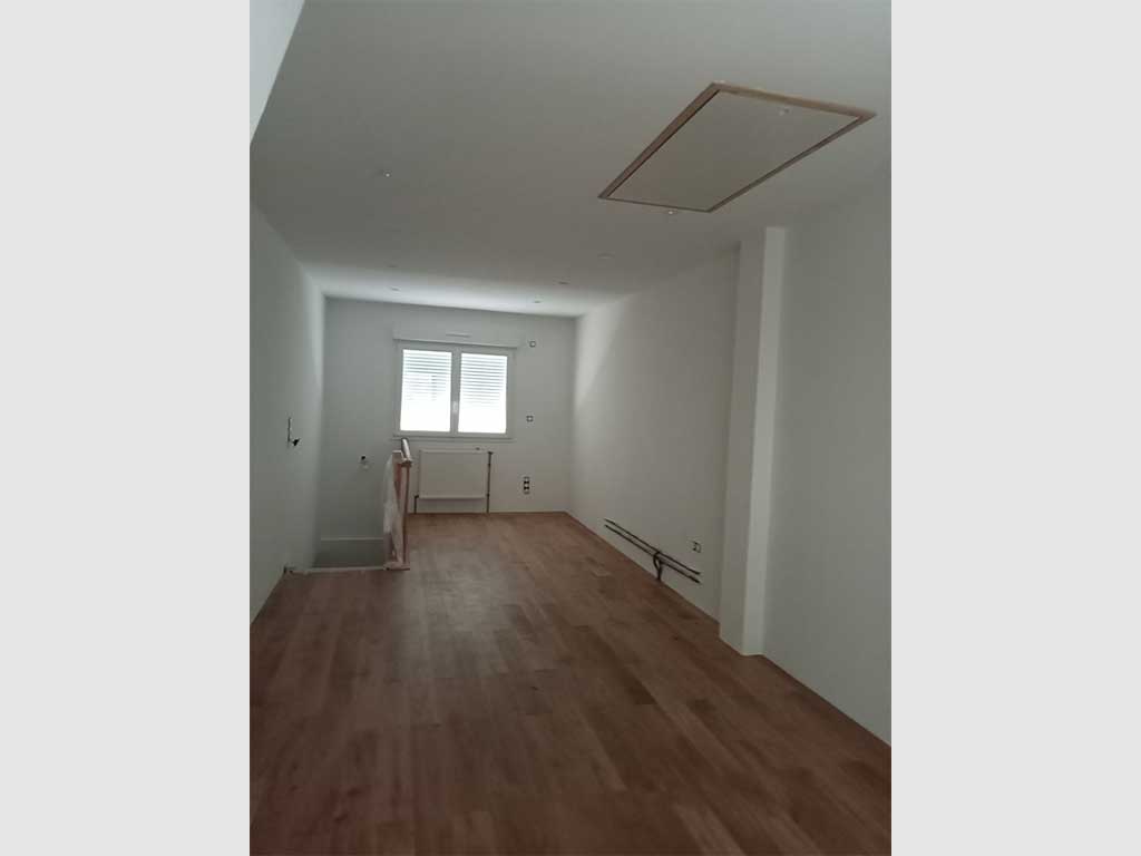 A Famars Réfection de toiture, surélévation du garage en ossature bois, bardage PVC,création d’une chambre et d’un cellier 05