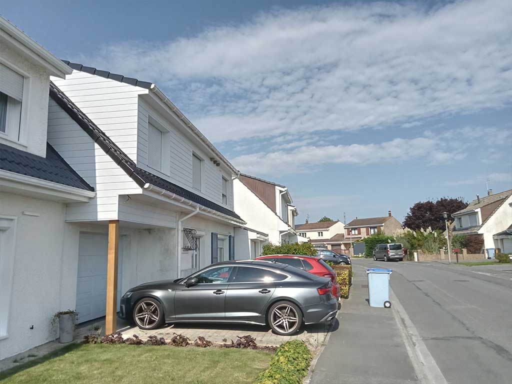 A Famars Réfection de toiture, surélévation du garage en ossature bois, bardage PVC,création d’une chambre et d’un cellier 11